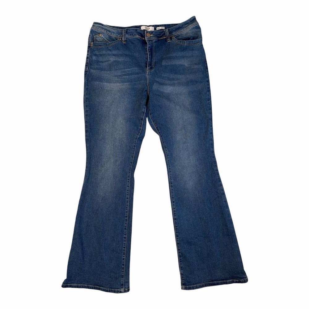 YMI Wanna Betta Butt? High Rise Flare Jeans Size 18 Medium Wash Stretch Denim - Picture 2 of 7